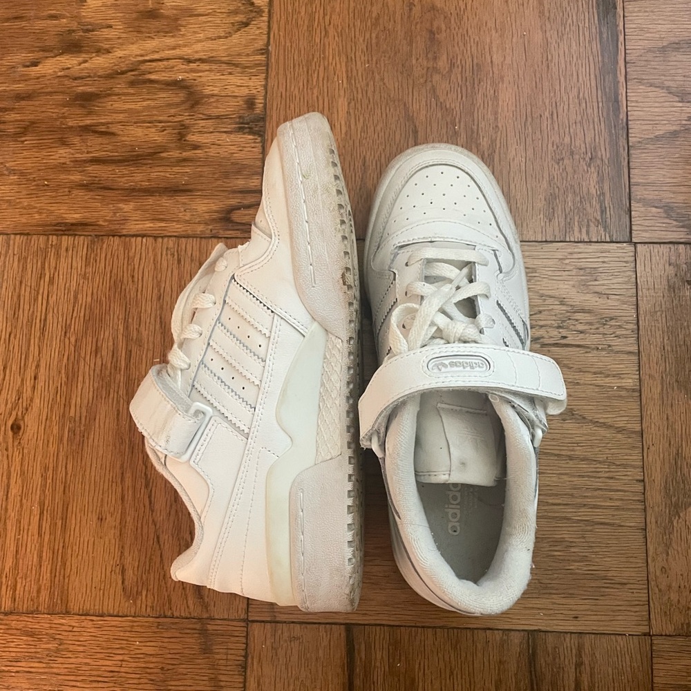 Adidas Forum Sneakers